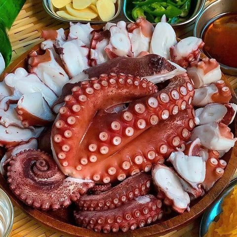 Madako Octopus 5.5-6LBS ($14.5/LB)